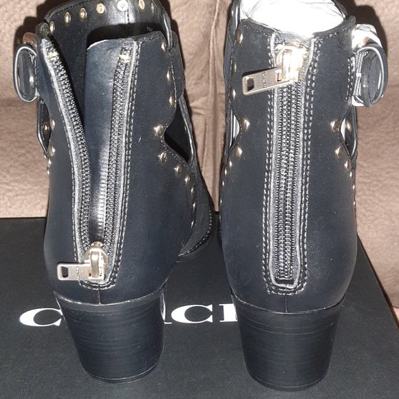 New in box coach Petra black suede studded bootie 9.5 - Picture 2 of 5